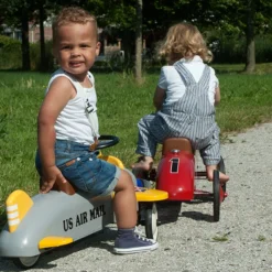 Retro Roller Loopvliegtuig Aeroplane Charles -Peuter Plezier Verkoopwinkel retro loopauto aeroplane charles retro roller ride on car 1 loopvliegtuig loopfiet